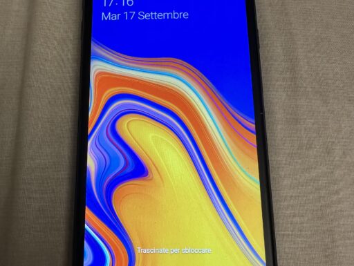 Samsung j4+