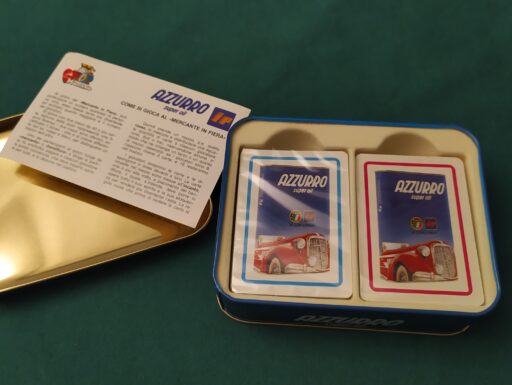 Scatola metallo ip con l’italia carte mercante in fiera