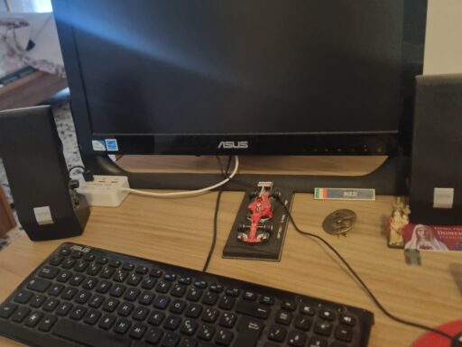 Pc asus da tavolo o all in on