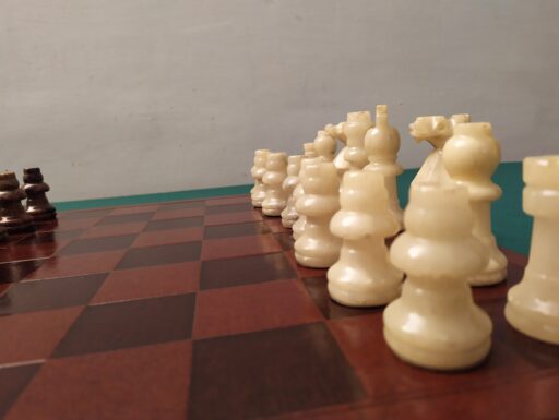 Scacchiera legno scacchi alabastro