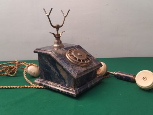 Telefono in marmo d’epoca