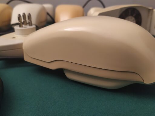 Telefoni d’epoca “grillo” anni 60/70