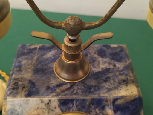 Telefono in marmo d’epoca