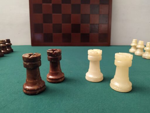 Scacchiera legno scacchi alabastro