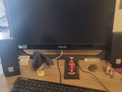 Pc asus da tavolo o all in on