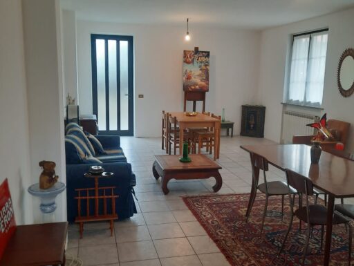 Villa indipendente su 3 lati