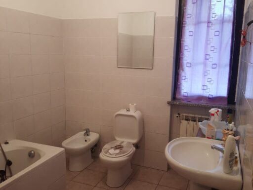 Villa indipendente su 3 lati