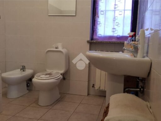 Villa indipendente su 3 lati