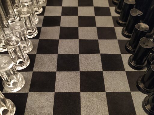 Scacchiera rotonda plexiglass fine anni 70