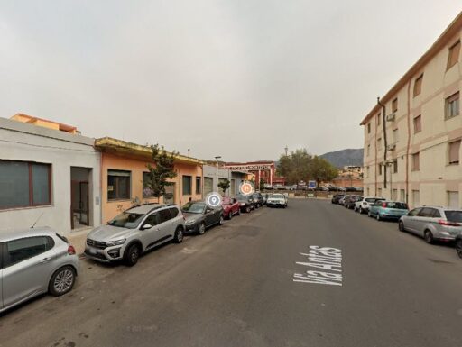 Locale commerciale – via antas