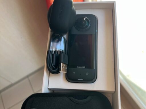 Fotocamera sportiva insta360 x3