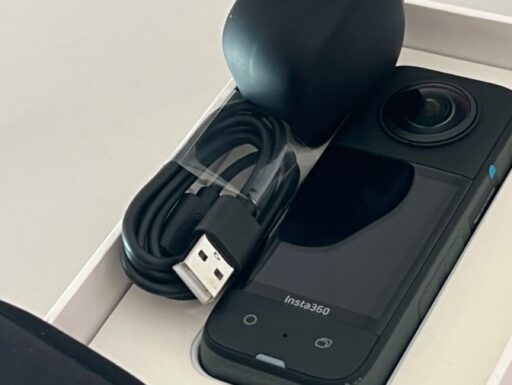 Fotocamera sportiva insta360 x3