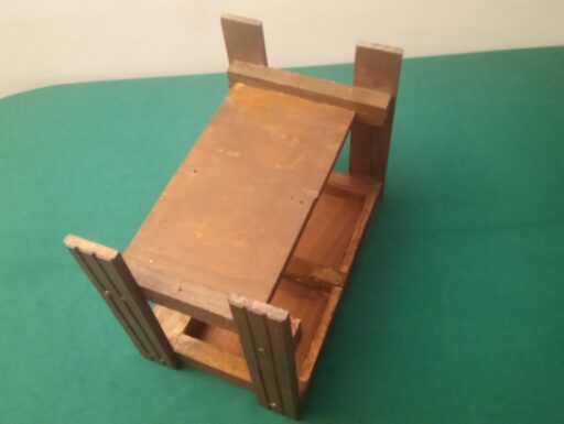 Tavolino artigianale legno d’epoca