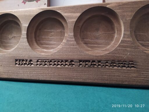 Espositori legno targhe legno birra moretti peroni