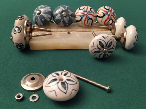 Pomelli ceramica decorati a mano