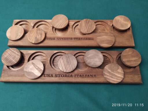 Espositori legno targhe legno birra moretti peroni