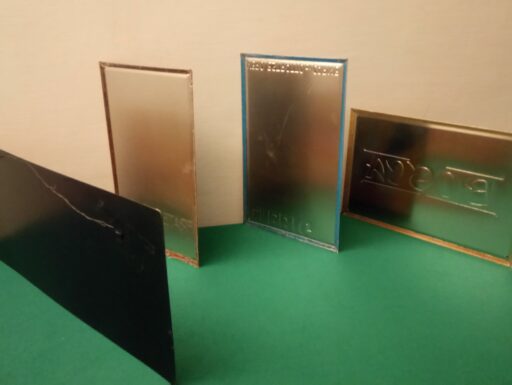 Gruppo 1 – targhe pubblicita’ d’epoca