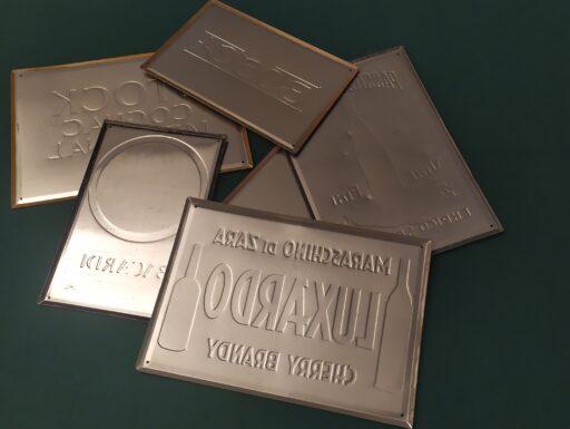 Targhe in ferro sesto raggruppamento