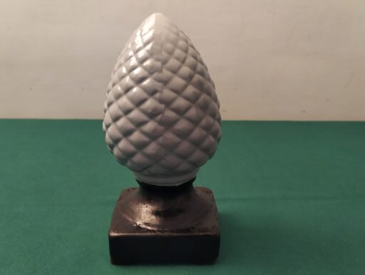 Pigna resina e delfini legno/lamina