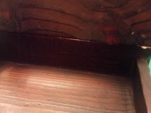 Scatole libro in legno intagliate