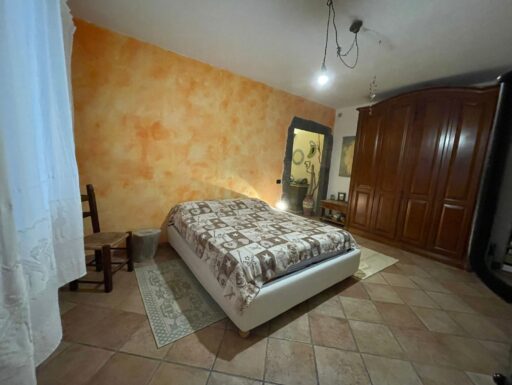 Casa indipendente con giardino