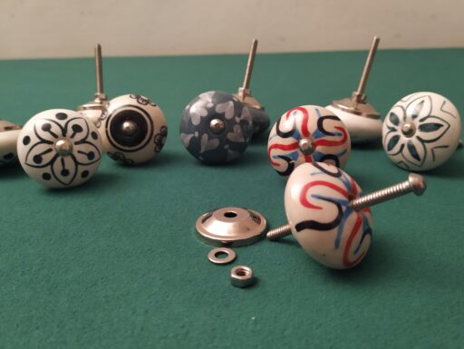Pomelli ceramica decorati a mano