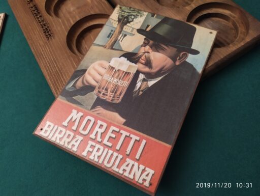 Espositori legno targhe legno birra moretti peroni