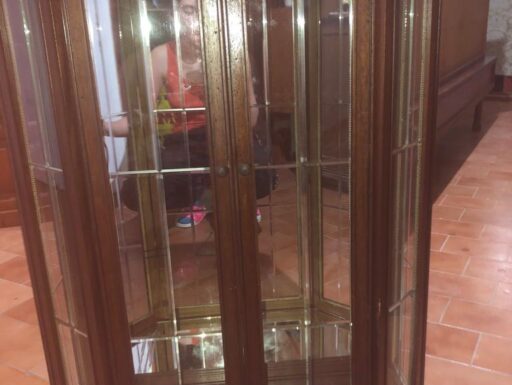 Tre mobili vintage usatti ma nuovi