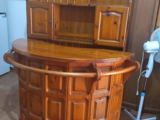 Tre mobili vintage usatti ma nuovi