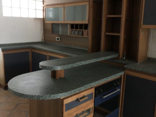 Cucina componibile compreso forno elettrico e piano cottura