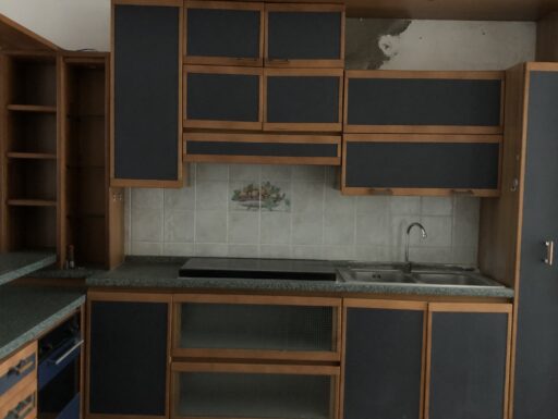 Cucina componibile compreso forno elettrico e piano cottura