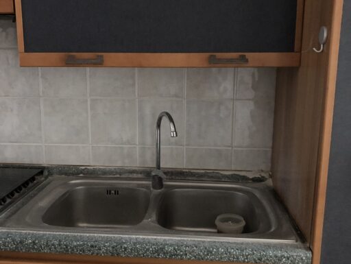 Cucina componibile compreso forno elettrico e piano cottura