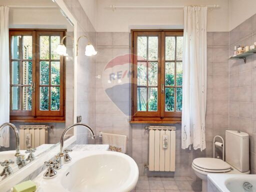 Villa in valdicastello