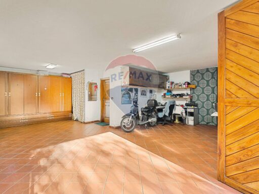 Villa in valdicastello