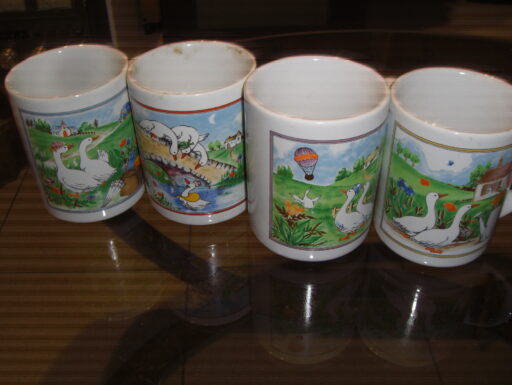 Tazze e tazzine varie. lotto di otto.