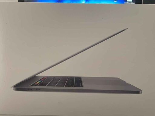 Macbook pro 15.3 i9 512 16giga