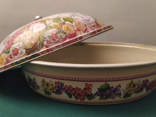 Contenitore rotondo in latta d’epoca