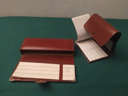 Porta carte in pelle