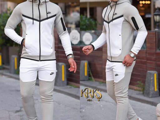 Tute nike tech – spedizione gratuita