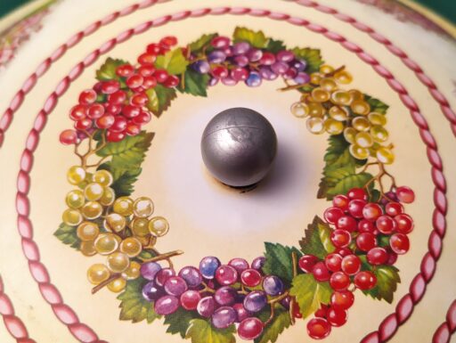 Contenitore rotondo in latta d’epoca