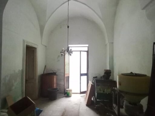 Casa san donaci (br) via vico regina elena n.63/65