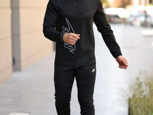 Tute nike tech – spedizione gratuita