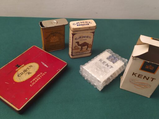 Radio transistor am e contenitori metallo anni 40/50/60