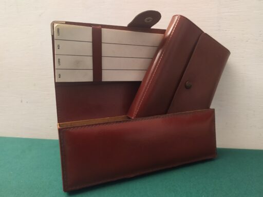 Porta carte in pelle