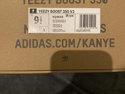 Yeezy 350 onyx