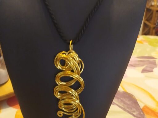 Collane fatte artigianalmente