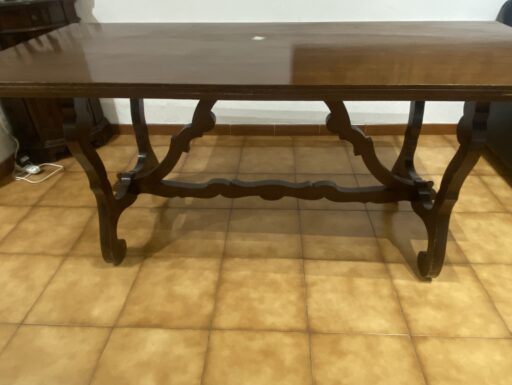 Tavolo in legno vintage