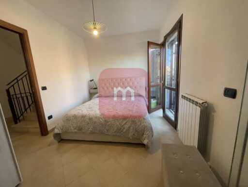 Villino fuori terra in esafamiliare fiumicino