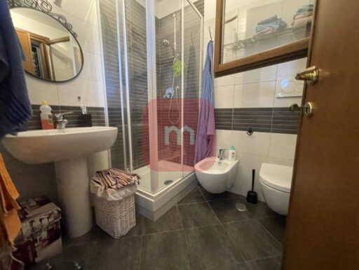 Villino fuori terra in esafamiliare fiumicino