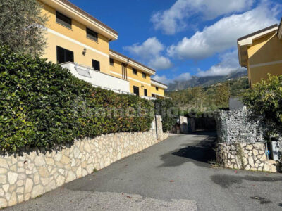 Case a 200 mt dal mare